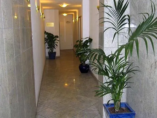 *** Aparthotel Hotel City Kraeme Am Roemer - Self Check In Frankfurt am Main Germany